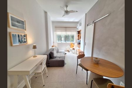 Sala de apartamento à venda com 1 quarto, 40m² em Laranjeiras, Rio de Janeiro