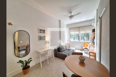 Sala de apartamento à venda com 1 quarto, 40m² em Laranjeiras, Rio de Janeiro