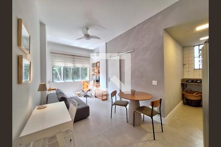 Sala de apartamento à venda com 1 quarto, 40m² em Laranjeiras, Rio de Janeiro