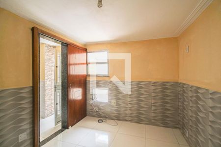 Quarto de kitnet/studio para alugar com 1 quarto, 36m² em Olinda, Nilópolis