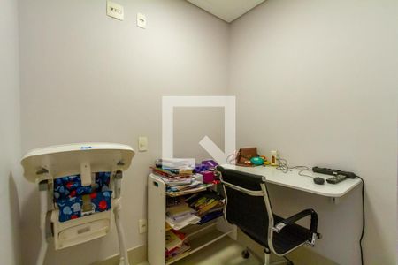 Apartamento à venda com 155m², 3 quartos e 3 vagas Apartamento à venda com 155m², 3 quartos e 3 vagasEscritório