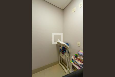 Apartamento à venda com 155m², 3 quartos e 3 vagas Apartamento à venda com 155m², 3 quartos e 3 vagasEscritório