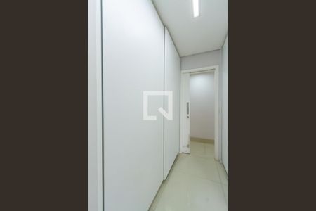 Apartamento à venda com 155m², 3 quartos e 3 vagas Apartamento à venda com 155m², 3 quartos e 3 vagasCloset da Suíte 3