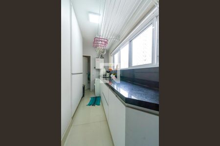 Apartamento à venda com 155m², 3 quartos e 3 vagas Apartamento à venda com 155m², 3 quartos e 3 vagasÁrea de Serviço