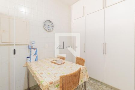 Apartamento à venda com 3 quartos, 190m² em Cerqueira César, São Paulo