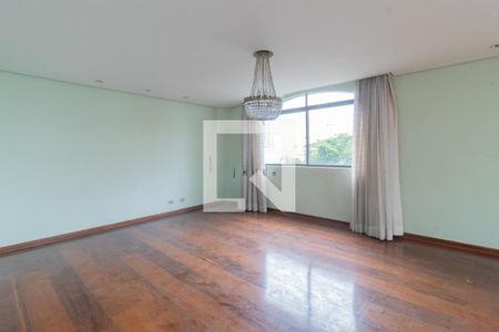 Apartamento à venda com 3 quartos, 180m² em Moema, São Paulo