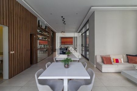 Apartamento à venda com 2 quartos, 104m² em Pinheiros, São Paulo