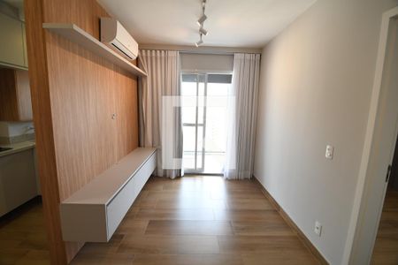 Sala de apartamento para alugar com 1 quarto, 40m² em Centro, Campinas