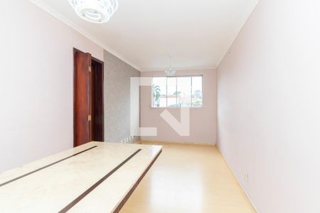 Sala de apartamento para alugar com 2 quartos, 57m² em Vila Carmosina, São Paulo