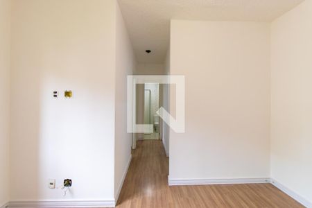 Sala de apartamento para alugar com 2 quartos, 45m² em Jardim Central, Cotia