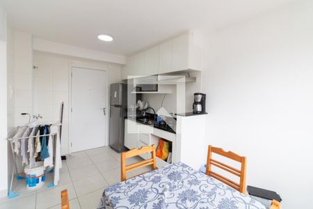 Sala/Cozinha de apartamento para alugar com 2 quartos, 32m² em Jardim Celeste, São Paulo