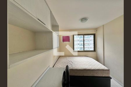 Suíte de apartamento para alugar com 2 quartos, 63m² em Recreio dos Bandeirantes, Rio de Janeiro