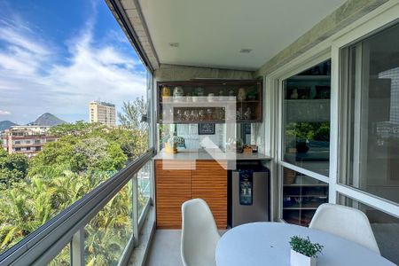 Varanda de apartamento à venda com 3 quartos, 100m² em Leblon, Rio de Janeiro