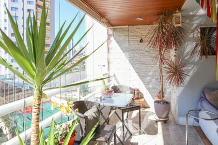 Sala de apartamento para alugar com 3 quartos, 110m² em Vila Anglo Brasileira, São Paulo