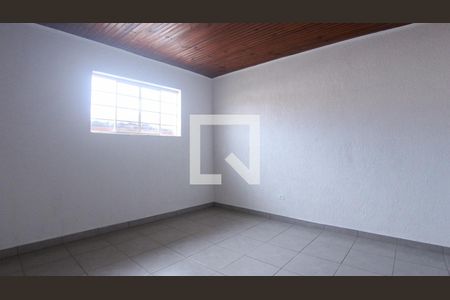 Quarto 2 de casa para alugar com 2 quartos, 70m² em Vila Celeste, São Paulo