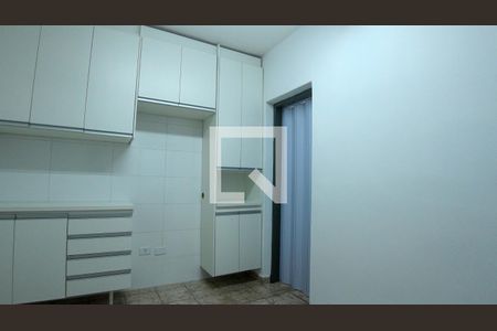 Sala / Cozinha de casa para alugar com 1 quarto, 23m² em Vila Sao Domingos, São Paulo