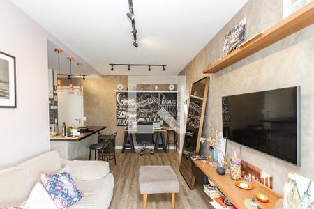 Sala de apartamento para alugar com 1 quarto, 48m² em Jardim Santo Amaro, São Paulo