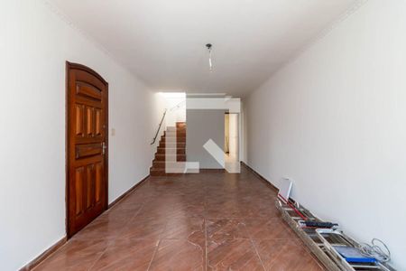 Sala de casa para alugar com 3 quartos, 160m² em Vila Vitorio Mazzei, São Paulo