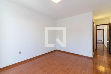 Suíte de casa para alugar com 3 quartos, 160m² em Vila Vitorio Mazzei, São Paulo