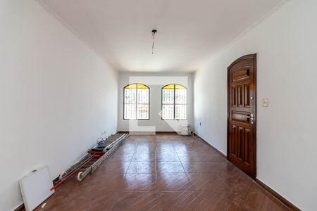 Sala de casa para alugar com 3 quartos, 160m² em Vila Vitorio Mazzei, São Paulo