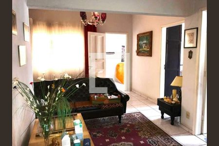 Casa à venda com 3 quartos, 209m² em Vila Dutra, Campinas