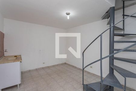 Sala / Cozinha  de casa para alugar com 1 quarto, 45m² em Vila Nogueira, Diadema