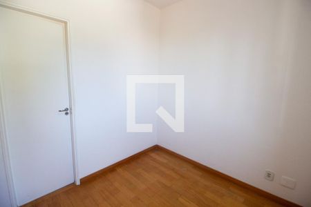 Quarto de apartamento à venda com 2 quartos, 120m² em Jardim Londrina, São Paulo