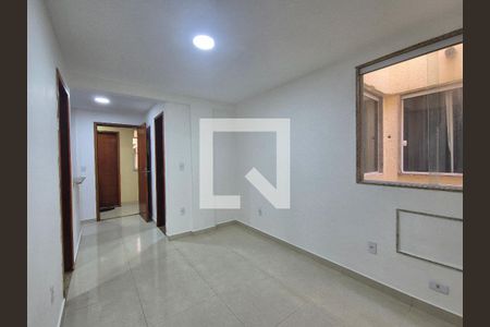 Sala de apartamento para alugar com 1 quarto, 35m² em Recreio dos Bandeirantes, Rio de Janeiro