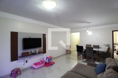 Sala de apartamento para alugar com 3 quartos, 100m² em Saraiva, Uberlândia