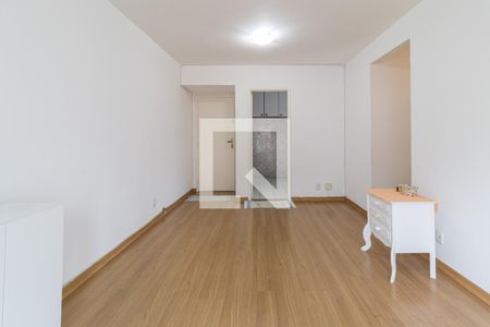 Sala de apartamento à venda com 2 quartos, 84m² em Vila Olímpia, São Paulo