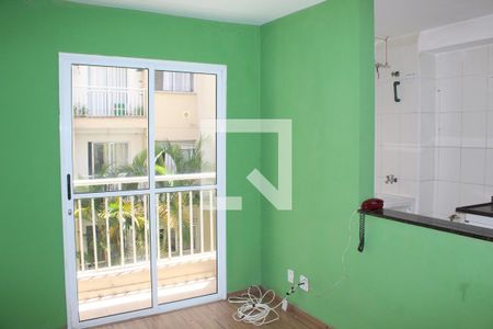 Sala de apartamento para alugar com 2 quartos, 54m² em Jardim Isis, Cotia