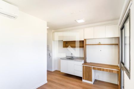 Sala/Quarto de kitnet/studio para alugar com 1 quarto, 21m² em Santo Amaro, São Paulo