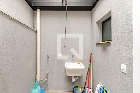 Lavanderia de casa para alugar com 3 quartos, 100m² em Jardim Aeroporto, São Paulo