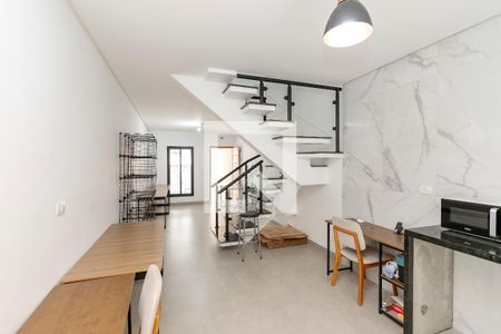 Cozinha de casa para alugar com 3 quartos, 100m² em Jardim Aeroporto, São Paulo