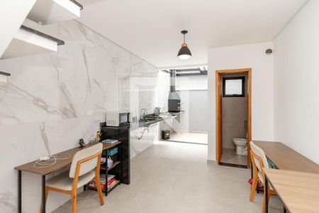 Cozinha de casa para alugar com 3 quartos, 100m² em Jardim Aeroporto, São Paulo