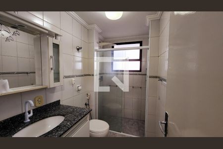 Banheiro  de apartamento para alugar com 3 quartos, 84m² em Centro, Jundiaí