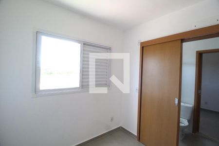 Quarto 1 - Suíte de casa de condomínio para alugar com 3 quartos, 82m² em Granja Marileusa, Uberlândia