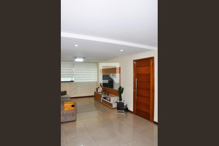 Sala de casa para alugar com 3 quartos, 228m² em Vila Barreto, São Paulo