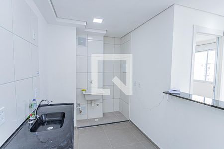 Sala, cozinha e área de serviço de apartamento para alugar com 2 quartos, 35m² em Vila Pirituba, São Paulo