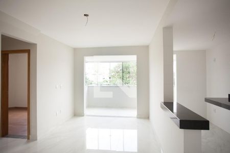 sala de apartamento para alugar com 2 quartos, 63m² em Arvoredo, Contagem