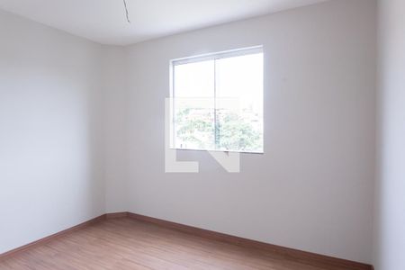 quarto de apartamento à venda com 2 quartos, 63m² em Arvoredo, Contagem