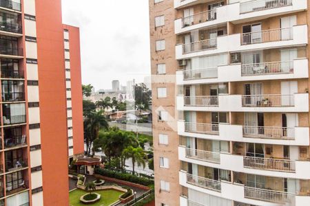 Vista da Suíte de apartamento para alugar com 2 quartos, 91m² em Tamboré, Barueri