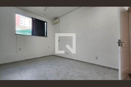 Quarto Suíte de casa para alugar com 3 quartos, 100m² em Pompéia, Santos