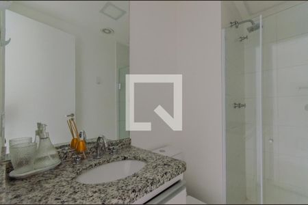 Banheiro de apartamento para alugar com 1 quarto, 33m² em Jardim Vila Mariana, São Paulo