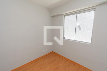 Quarto 2 de apartamento à venda com 3 quartos, 180m² em Cabral, Contagem