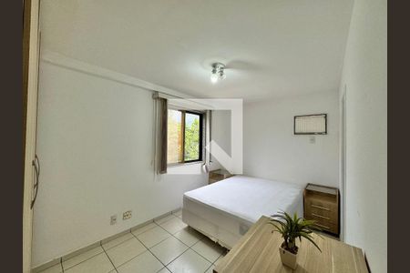 Suíte de apartamento para alugar com 2 quartos, 76m² em Vargem Pequena, Rio de Janeiro