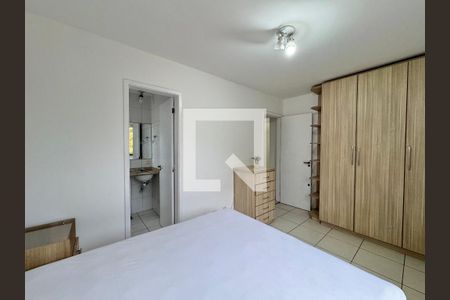 Suíte de apartamento para alugar com 2 quartos, 76m² em Vargem Pequena, Rio de Janeiro