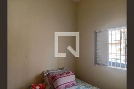 Quarto de casa para alugar com 3 quartos, 190m² em Vila Tupi, Praia Grande