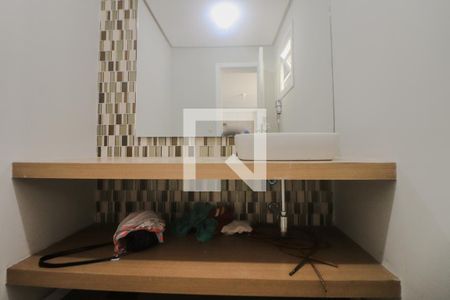 Lavabo de casa de condomínio para alugar com 3 quartos, 100m² em Jardim do Salso, Porto Alegre