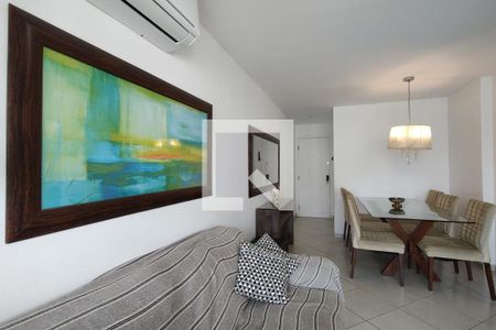 Sala de apartamento para alugar com 2 quartos, 70m² em Jacarepaguá, Rio de Janeiro